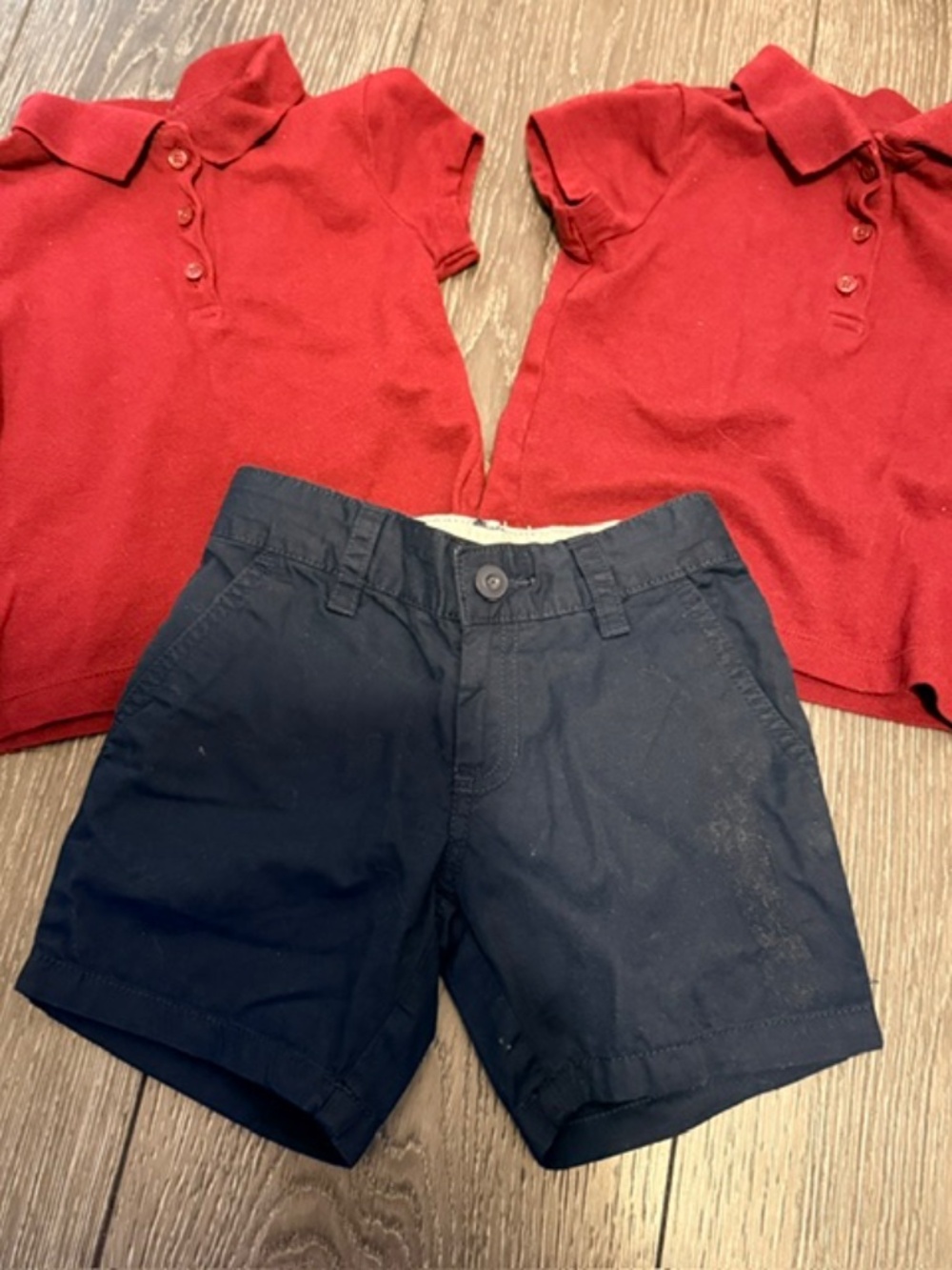 Girls 4T school uniforms - Picture 2 of 2